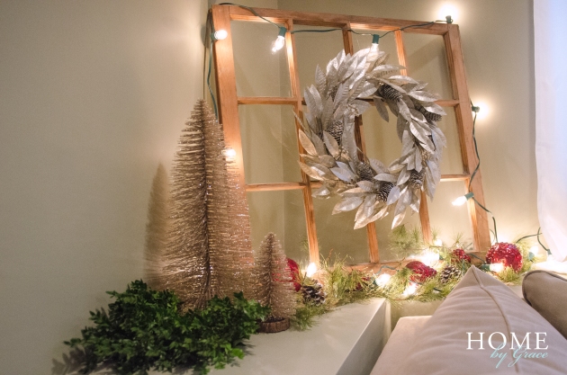 old window, wreath, christmas decorations, home, living room